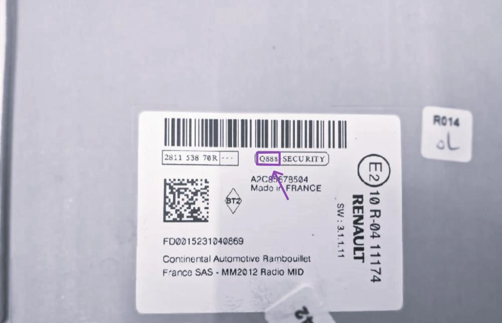 Renault Captur radio serial sticker showing security pre-code