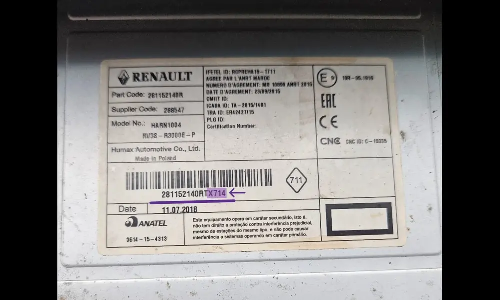 Dacia Lodgy radio serial number barcode sticker location on the back of the radio cd head unit